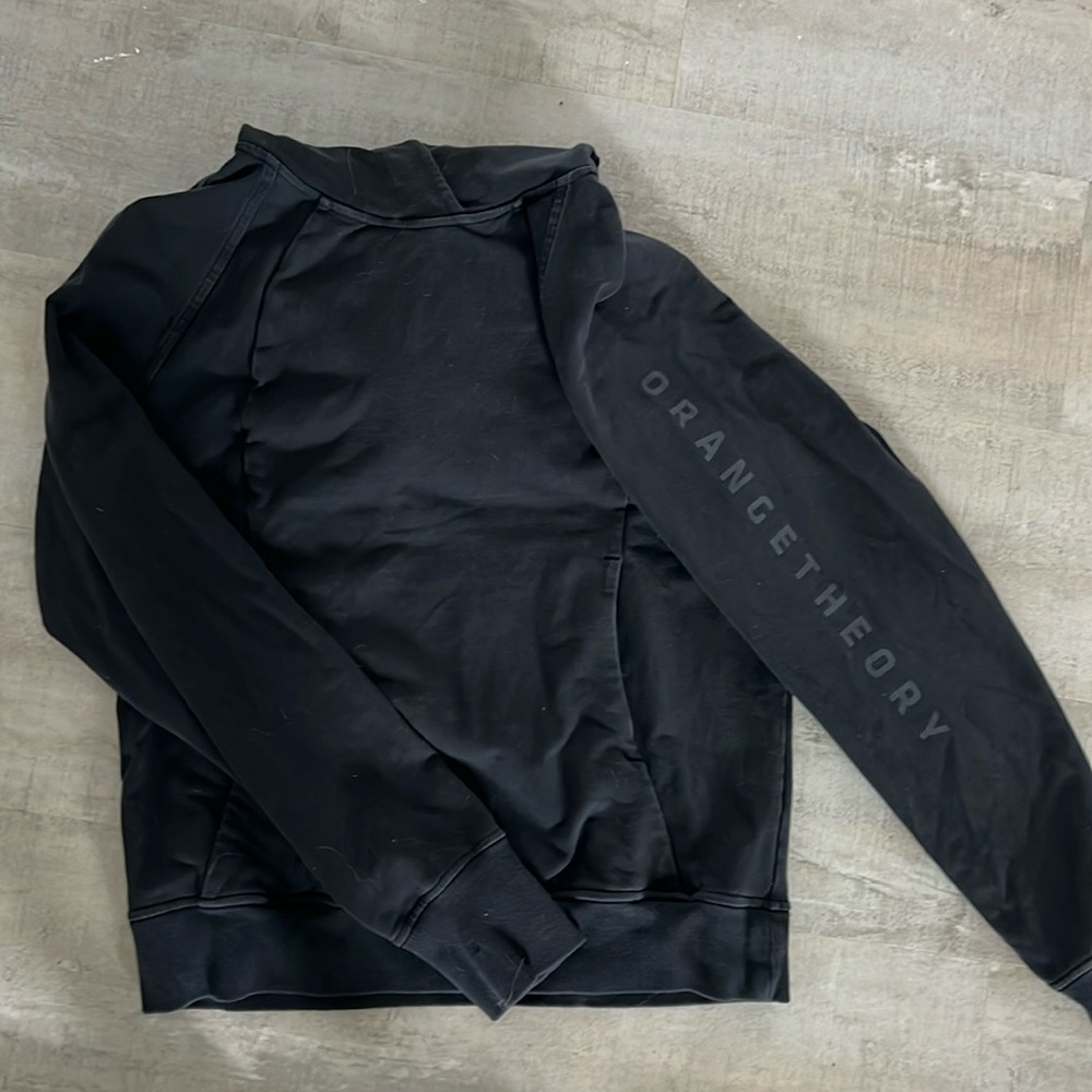 Lulu OTF black hoody size 4